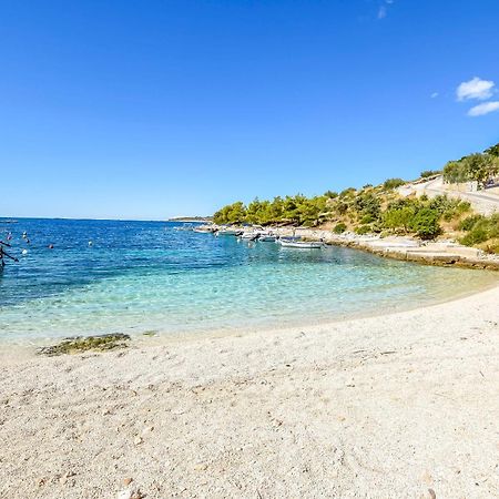 Holiday Home Marija - Beautiful Location Close To The Sea Sevid Kültér fotó